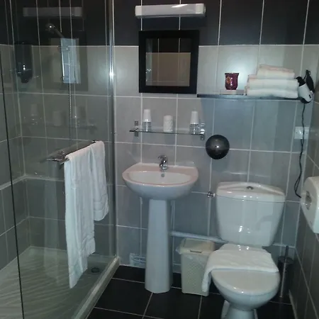 Hotel Le Rouge 2*