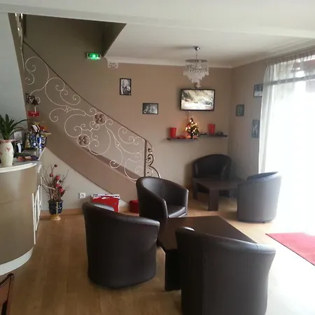 Le Rouge Hotel Alençon