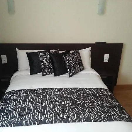 Le Chapeau Rouge Alencon