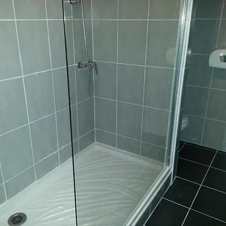 Hotel Le Chapeau Rouge 2*