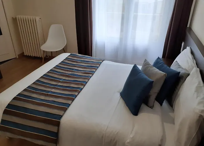 Le Rouge Hotel Alençon