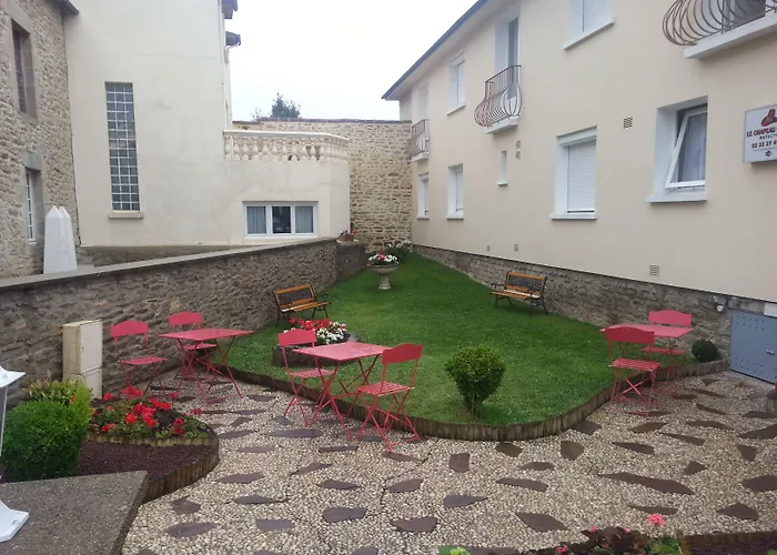 Le Chapeau Rouge Hotel 2*