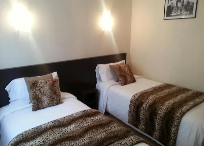 Le Rouge Hotel Alençon